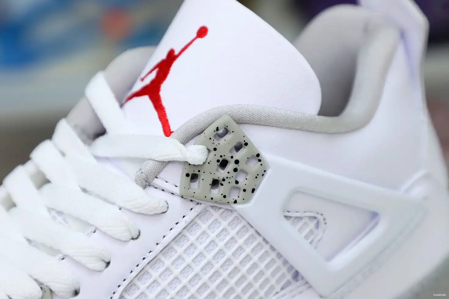 JORDAN RETRO 'WHITE OREO' Kimikick 4 AIR 0522